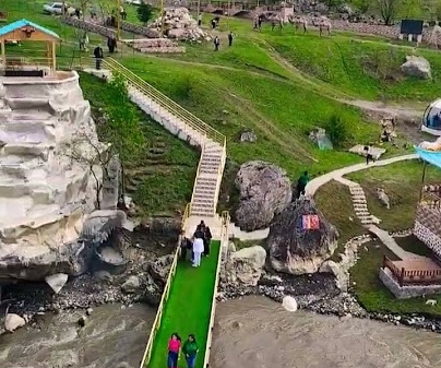 Sweden of Azerbaijan Qırızdehne village and Qırız bridge.